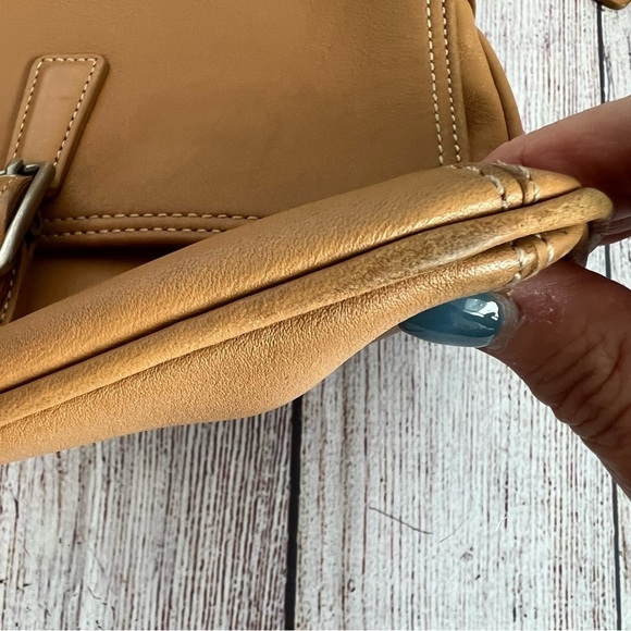 COACH Vintage Legacy Flap Crossbody Bag - Picture 6 of 9